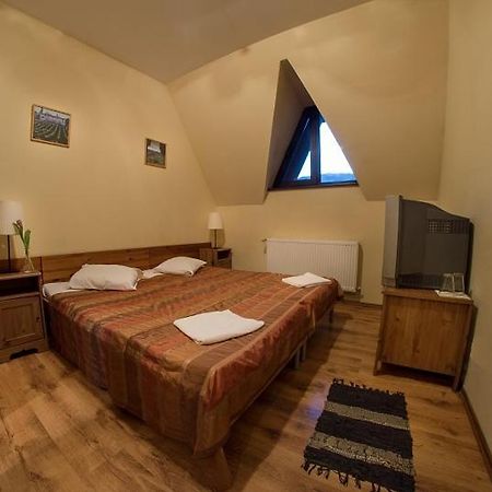 Floarea Soarelui Hotel Кея Екстериор снимка